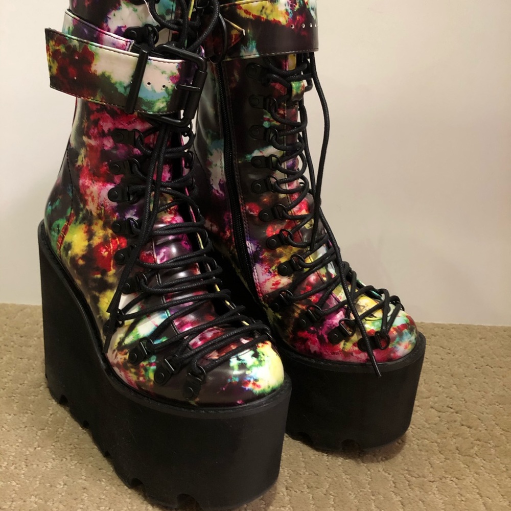 Acid sunrise traitor platforms